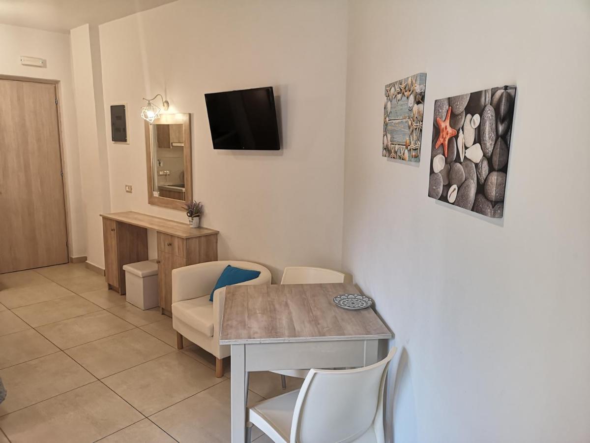 Porfyris Studios And Apartments Karpathos Extérieur photo